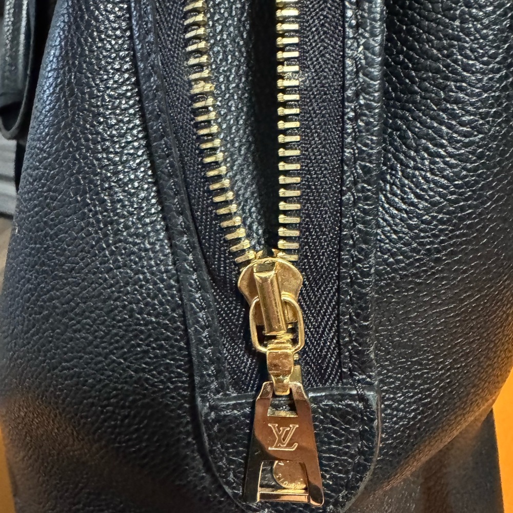 Louis Vuitton Grand Palais - Picture 5 of 11